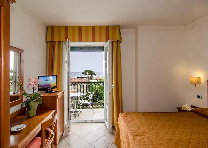 Ombrosa 3* Marina di Pietrasanta