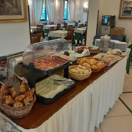 Ombrosa Ξενοδοχείο