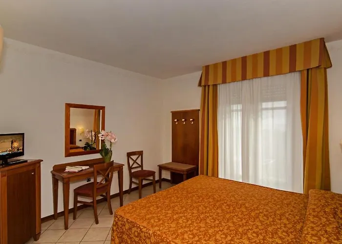 Ombrosa Hotell Marina di Pietrasanta